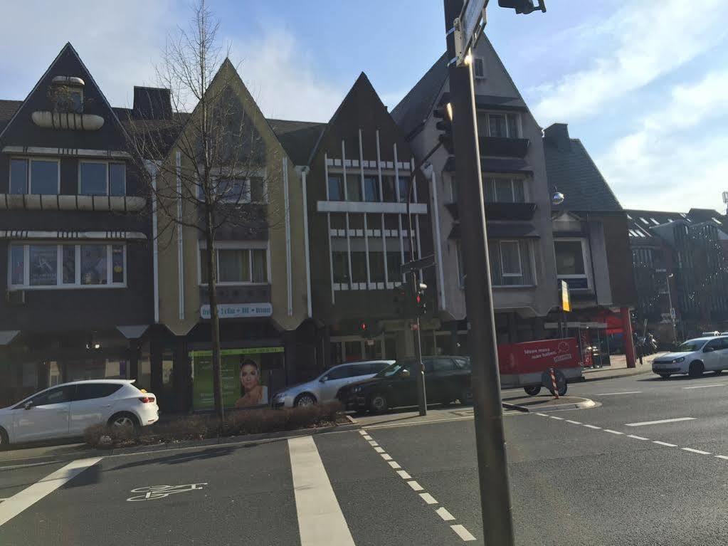 A&S Ferienwohnungen Roonstrasse Bonn Exterior photo