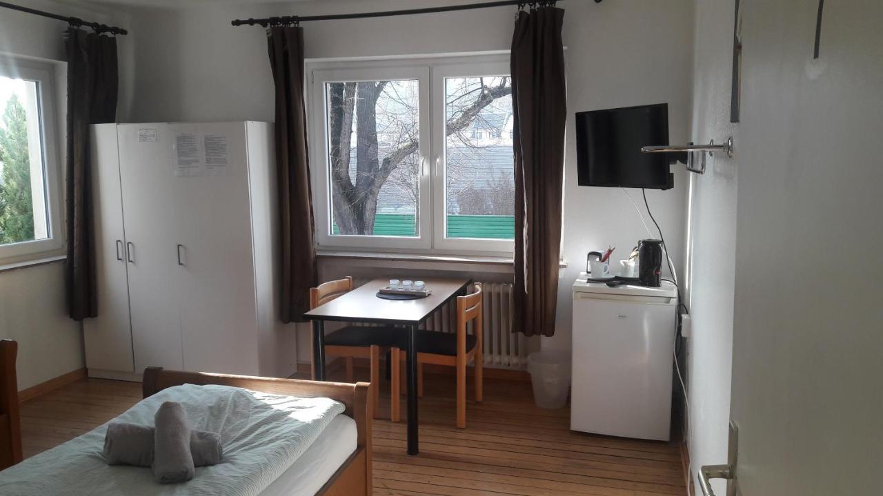 A&S Ferienwohnungen Roonstrasse Bonn Exterior photo